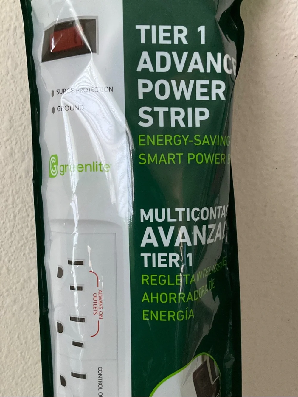 Greenlite 7-Outlet Surge Protector Power Strip